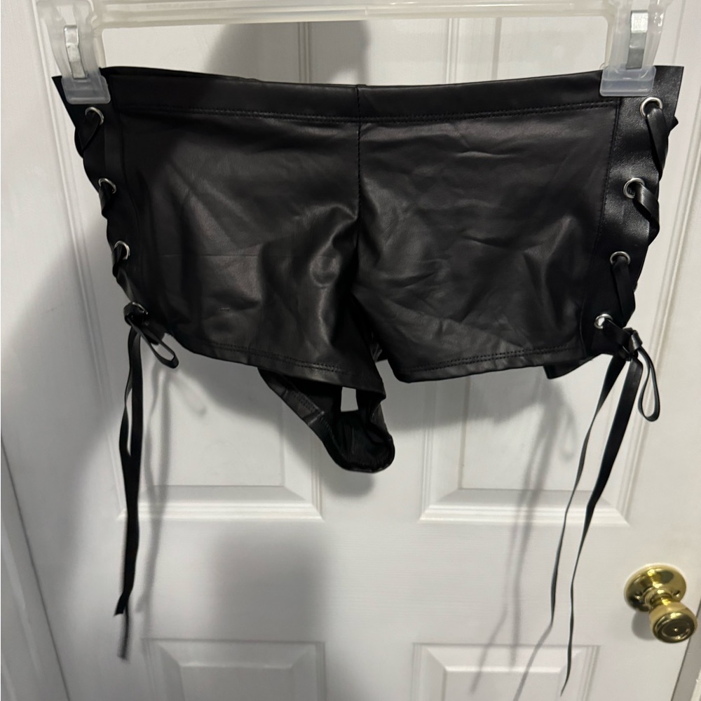 Lace up sides booty shorts